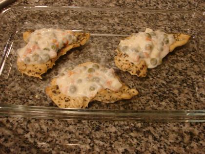 Tavuk Yatağında Soslu Garnitür