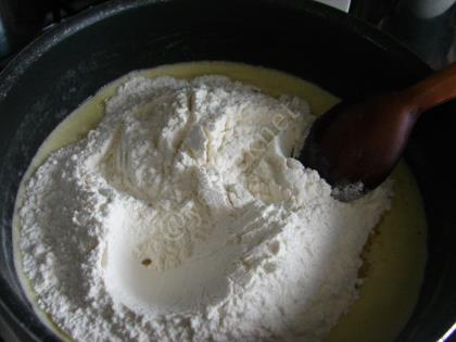 Fıstıklı Un Helvası