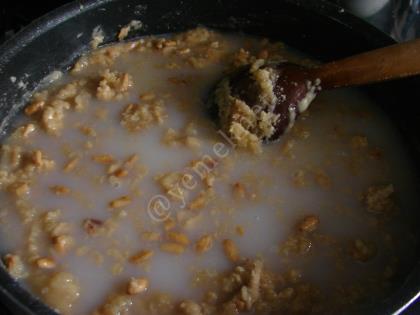 Fıstıklı Un Helvası