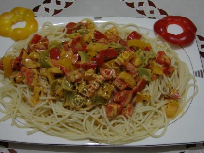 Kremalı Biber Soslu Spagetti