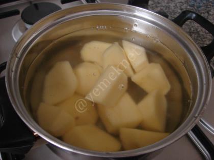 Püreli Çanak Köfte