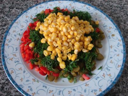 Dereotlu Cevizli Salata