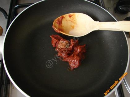Domates Soslu Sosis