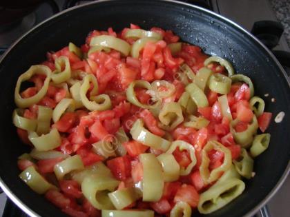 Domatesli Biber Kavurması