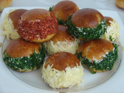 Saçaklı (Sakallı) Poğaça