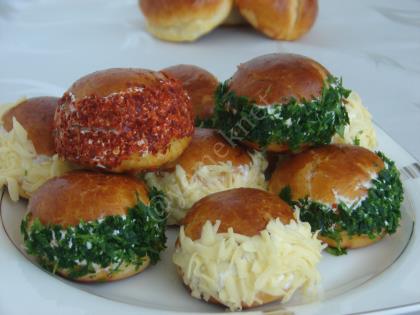 Saçaklı (Sakallı) Poğaça