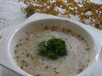 Tavuklu Şehriye Çorbası