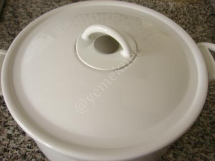 Kırmızı Erik Suyu