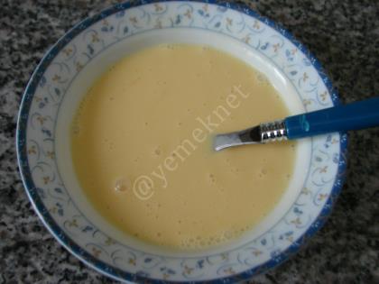 Kremalı Soğanlı Yumurta