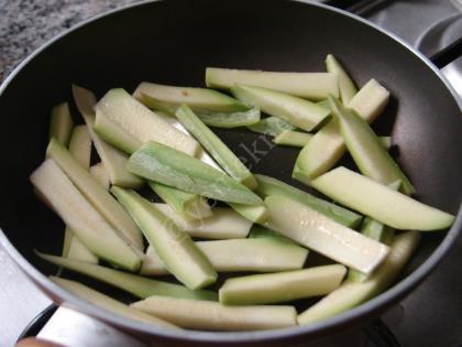 Sebzeli Tavuk Salatası (Dukan Usulü)