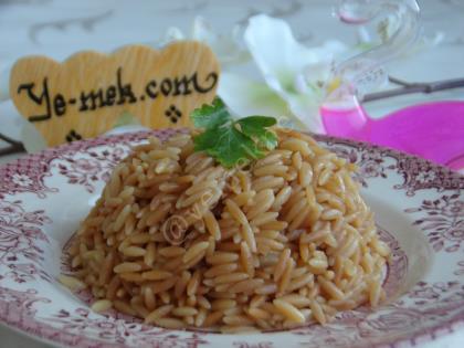 Arpa Şehriye Pilavı