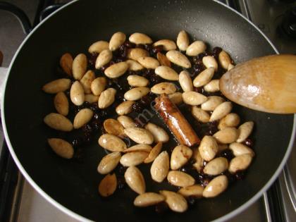 Bademli, Kuş Üzümlü Pilav