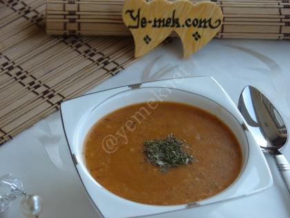 Kolay Ezogelin Çorbası