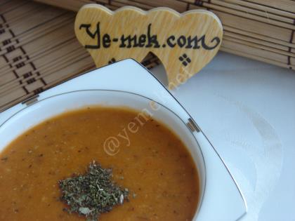 Kolay Ezogelin Çorbası