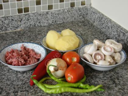Kıymalı Mantarlı Patates Oturtma