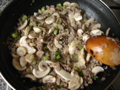 Kıymalı Mantarlı Patates Oturtma