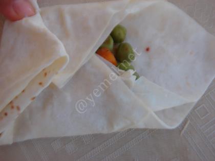 Garnitürlü Zarf Böreği (Hazır Yufka İle)