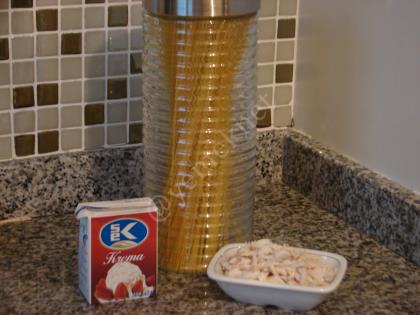 Kremalı Tavuklu Makarna