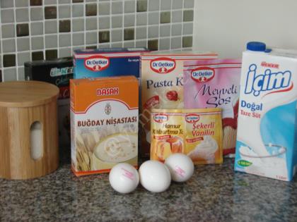 Minyatür Muzlu Pasta