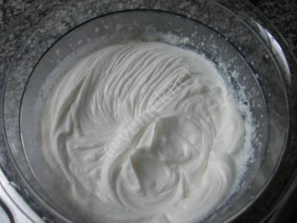 Minyatür Muzlu Pasta