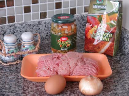 Sebzeli Tavuk Rosto (Domates Soslu)