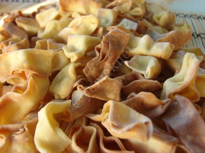 Tavuklu Sıkma Mantı (Gönen Mantısı)