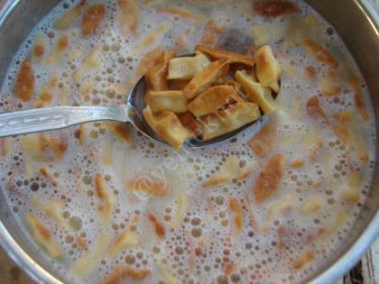 Tavuklu Sıkma Mantı (Gönen Mantısı)