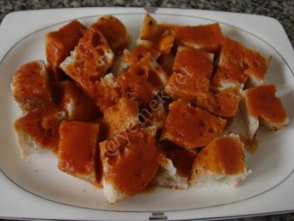 Pideli Yoğurtlu Kebap