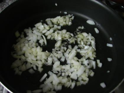 Güveçte Yumurtalı Ispanak