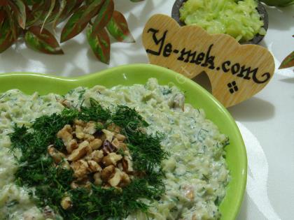 Cevizli Kabak Salatası