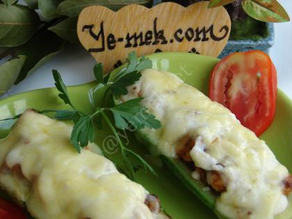 Kabak Kayığında Tavuk