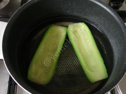 Kabak Kayığında Tavuk