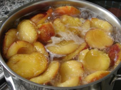 Mürdüm Eriği Suyu