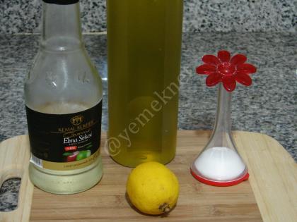 Mevsim Yeşillikli Palamut Salatası