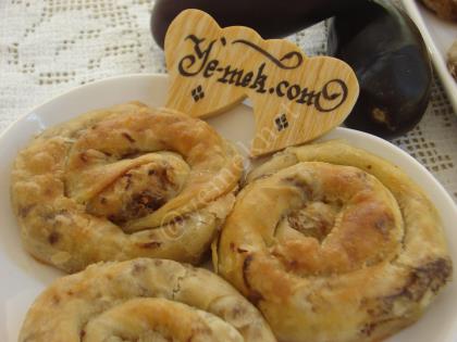 Patlıcanlı Çarşaf Böreği