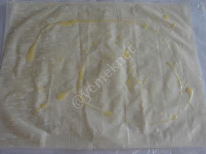 Baklavalık Yufkadan Börek