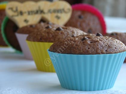 Çikolata Parçacıklı Kakaolu Muffin