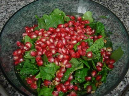 Narlı Ispanak Salatası