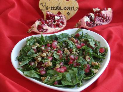 Narlı Ispanak Salatası