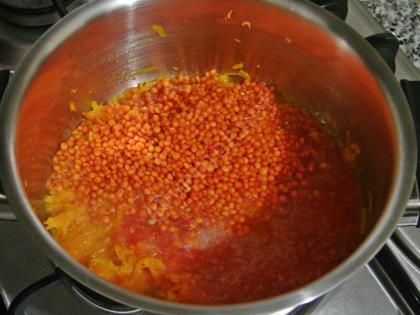 Domatesli Şehriye Çorbası