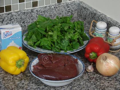 Kremalı Ispanaklı Ciğer