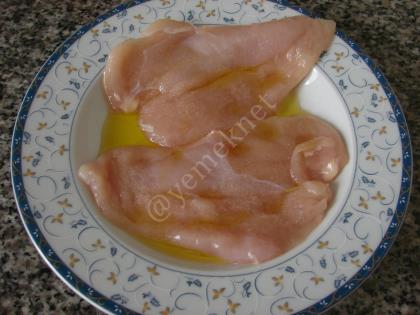 Köri Soslu Tavuk Fileto