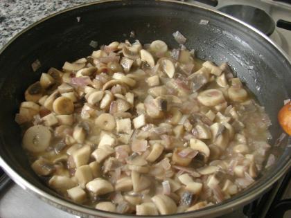 Mantarlı Rulo Börek