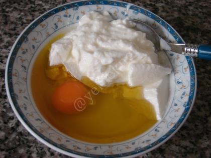 Mantarlı Rulo Börek