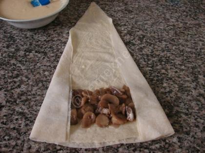 Mantarlı Rulo Börek