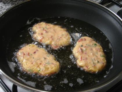 Kırmızı Biberli Mücver