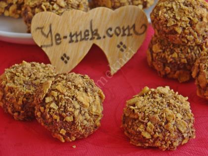 Çikolatalı Mısır Gevrekli Kurabiye