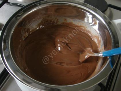 Çikolatalı Mısır Gevrekli Kurabiye