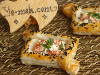 Peynirli Milföy Böreği