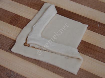 Peynirli Milföy Böreği